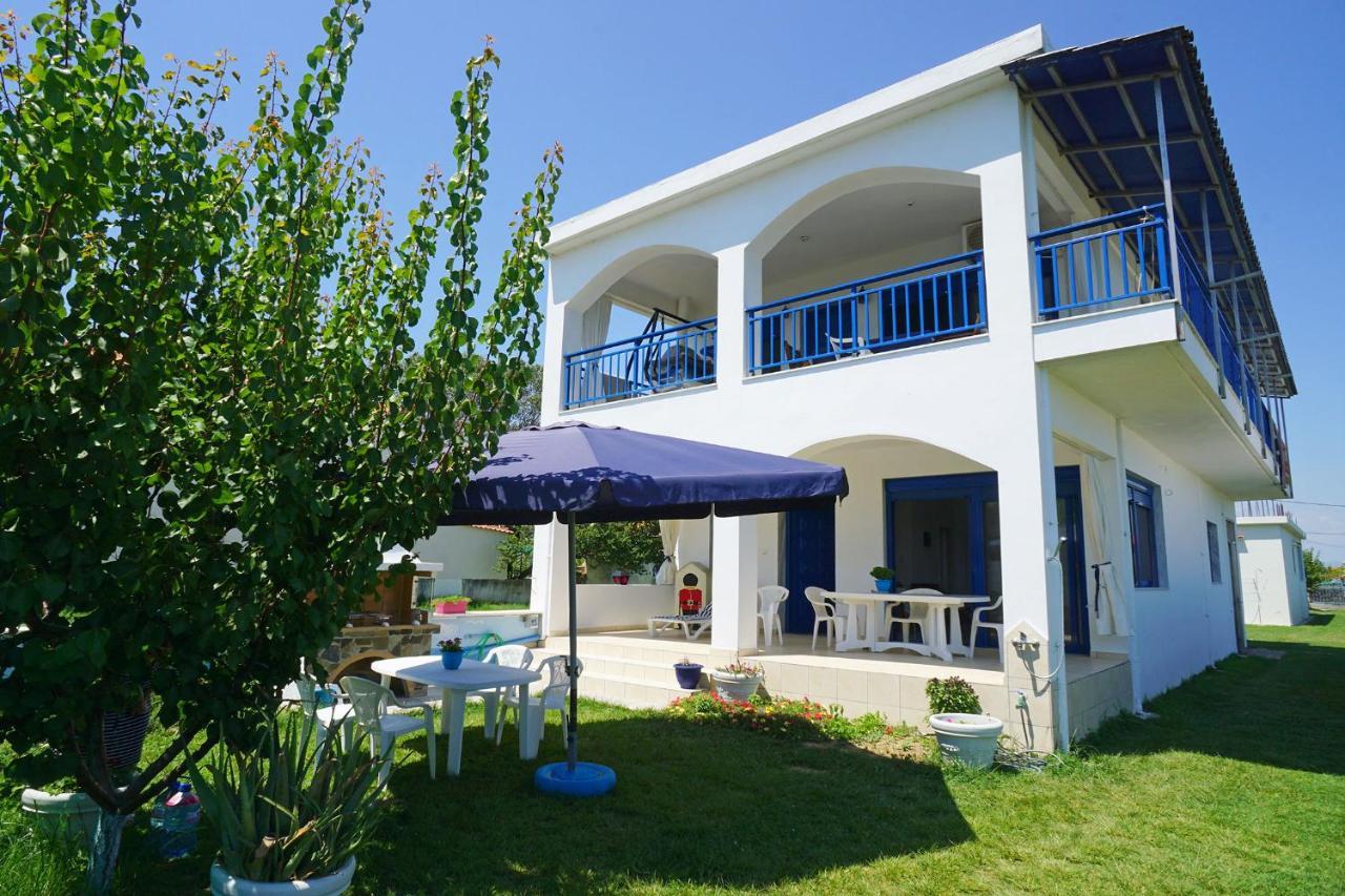 Dolphins House Villa Paralia Avdhiron Bagian luar foto