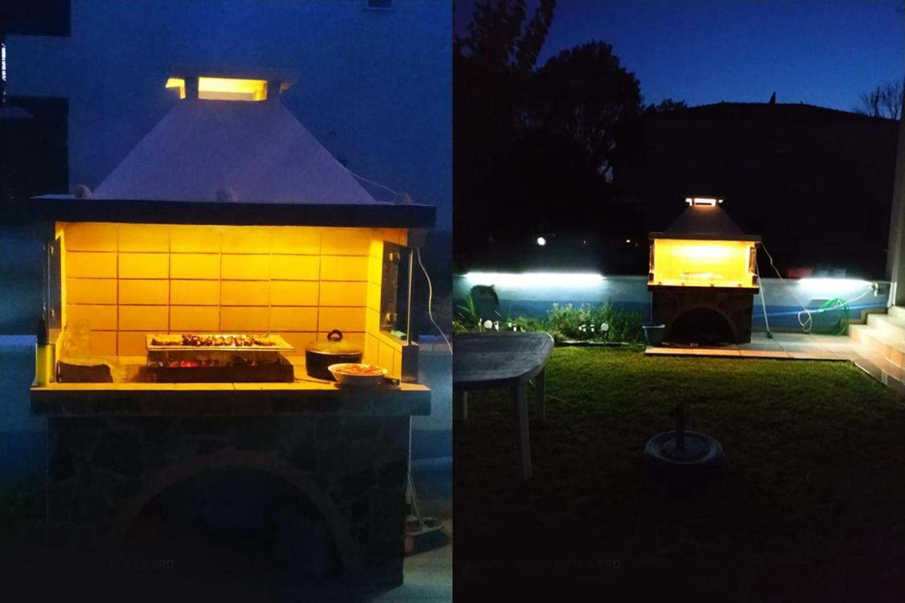 Dolphins House Villa Paralia Avdhiron Bagian luar foto